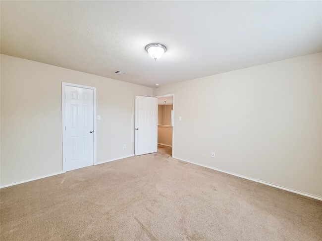 Building Photo - 4926 Lake Gladewater Ct