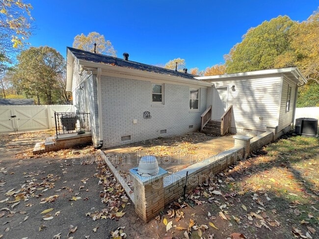 Building Photo - 2607 Dantrey Pl