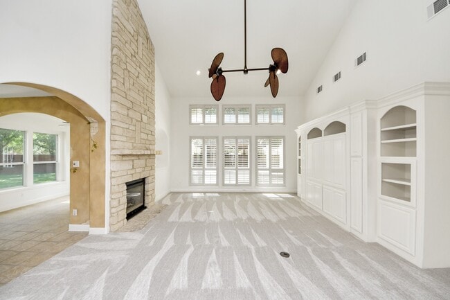 Building Photo - 3811 Parkside Dr