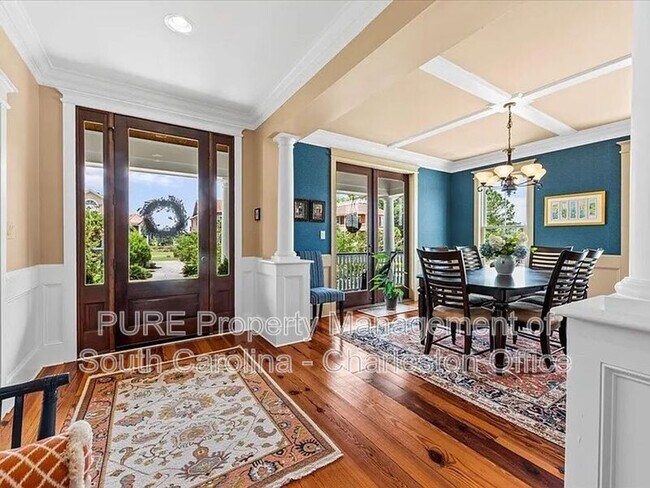 Building Photo - 1597 Rivertowne Country Club Dr