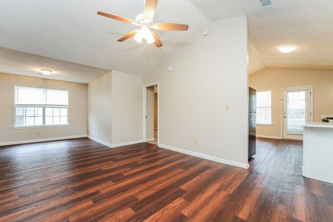 Building Photo - 218 Adam Cir