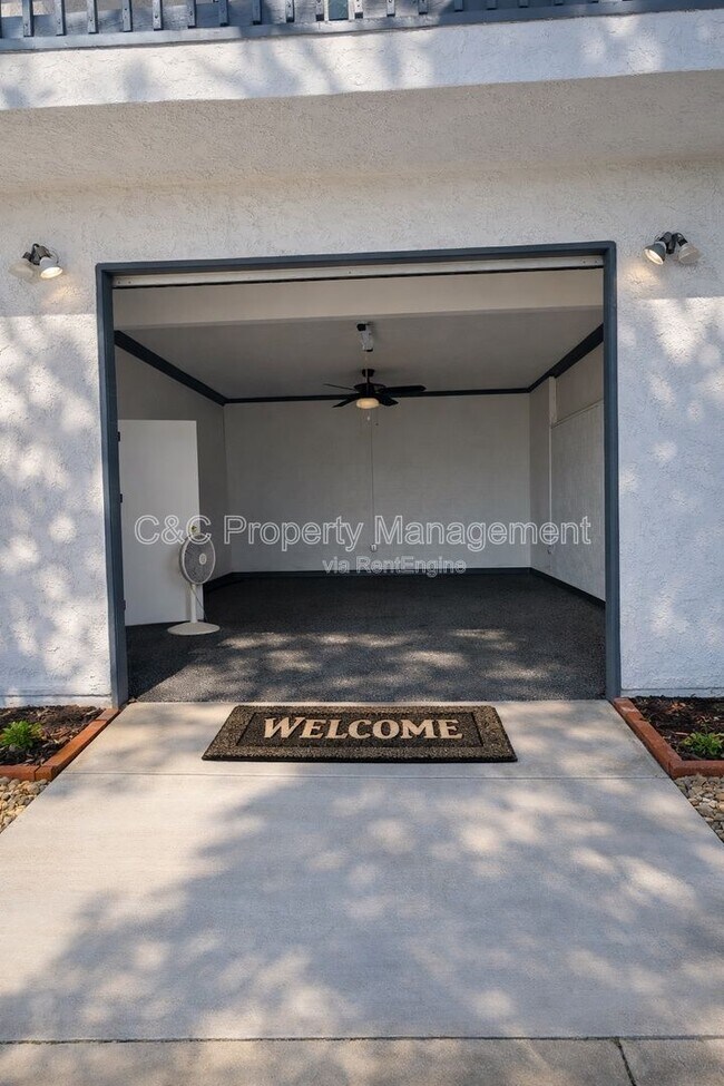 Building Photo - 24037 Gymkhana Rd