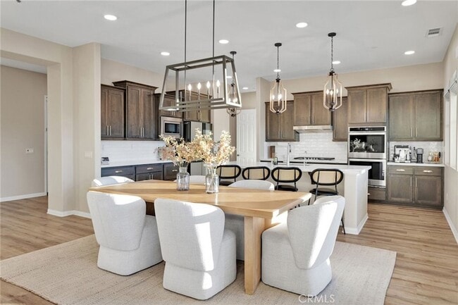 Building Photo - 17066 Takipi Rd