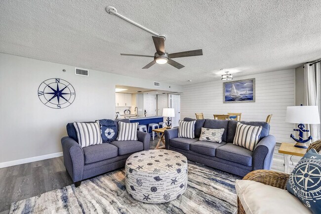 Building Photo - 10515 Front Beach Rd