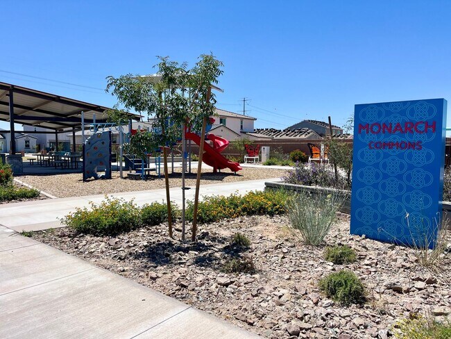 Building Photo - Alamar Living, 4 Bed, 3 Bath Rental!