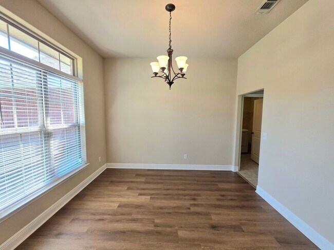 Building Photo - 6159 Winchester Cir