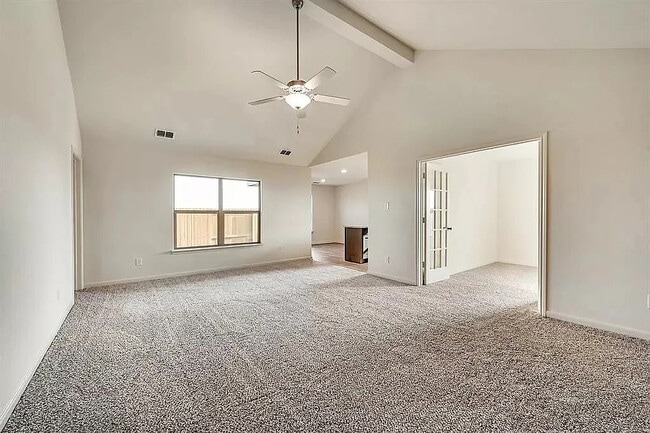 Building Photo - Room in House on Musselshell Dr