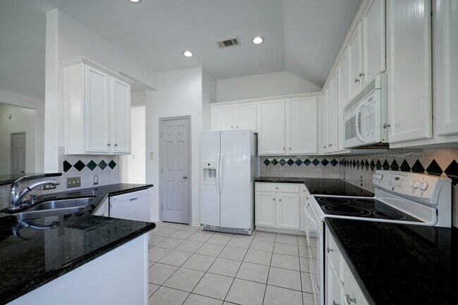 Building Photo - 17407 Winfield Square