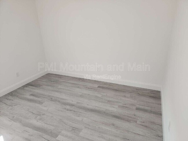 Building Photo - 177 Quinn Hill Ln