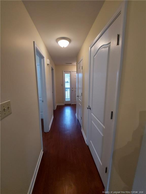 Building Photo - 661 Bartons Landing Pl