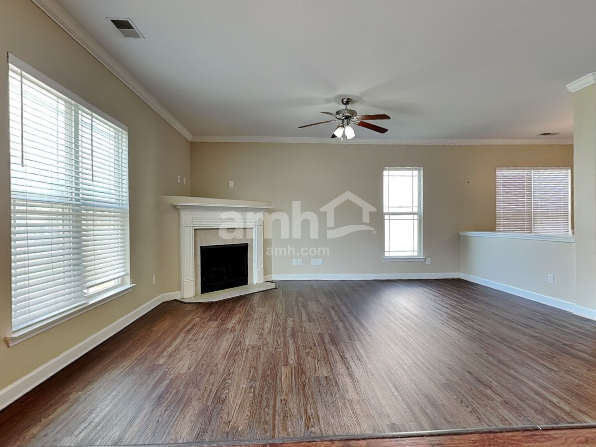 Building Photo - 132 Pine View Xing