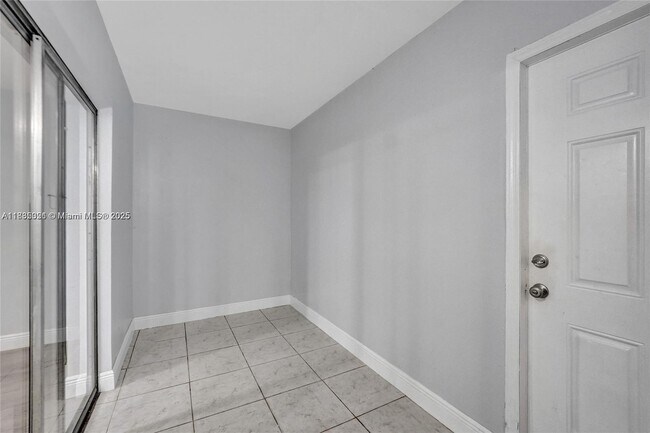 Building Photo - 5963 NW 25th Ct