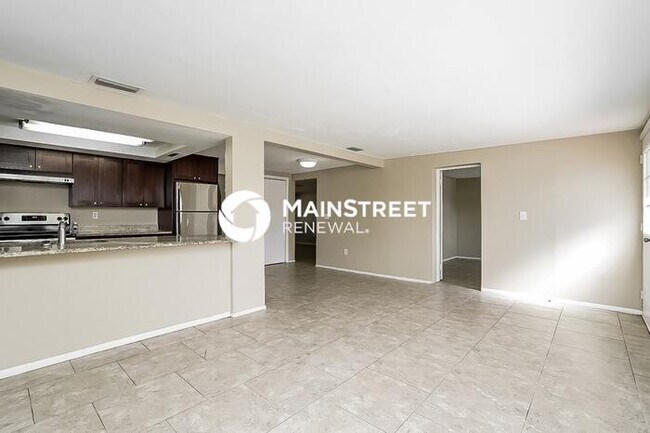 Building Photo - 2 Bedroom Pet-Friendly Home in Port Richey...