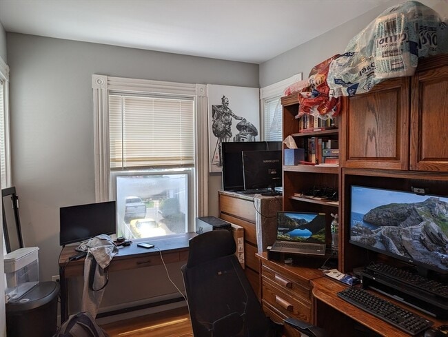 Building Photo - 11 Kearney St