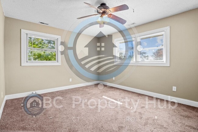 Building Photo - 118 Carter Ln
