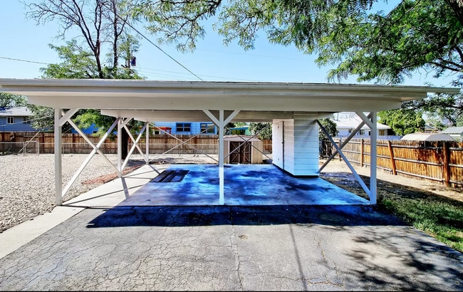 Building Photo - 1625 Walnut Ave