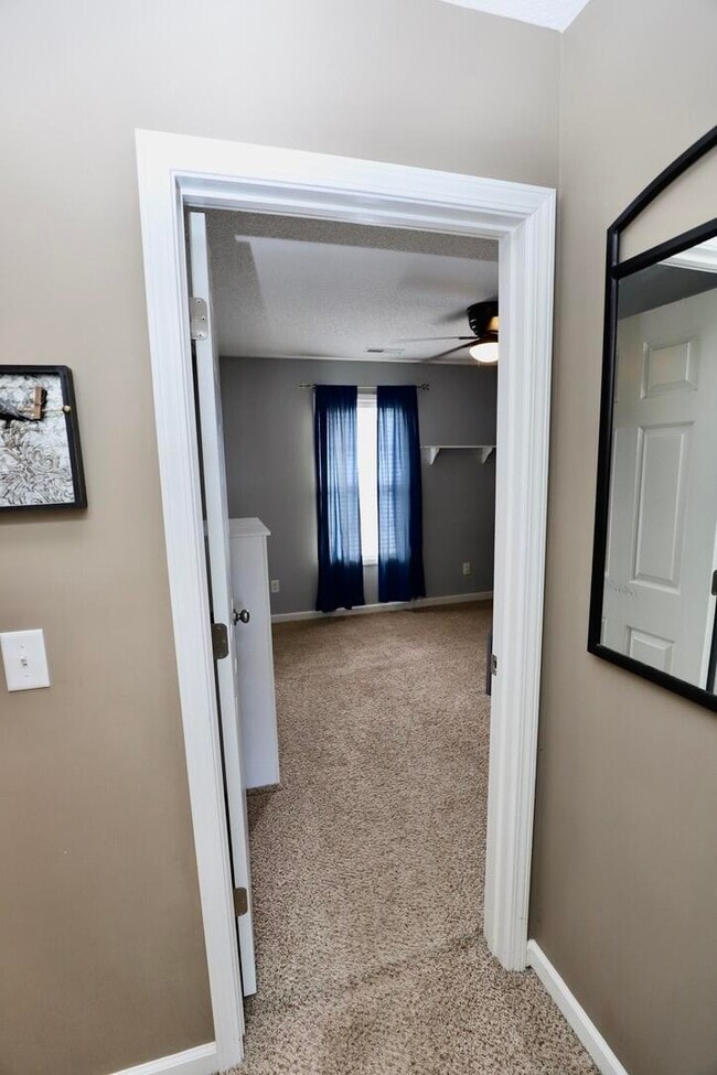 Building Photo - 4525 Excursion Dr