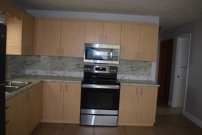 Building Photo - Fantastic Floor Plan!