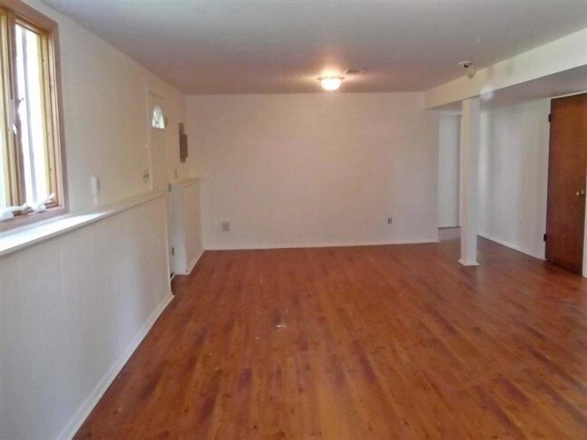 Building Photo - 2725 Brandywine Dr