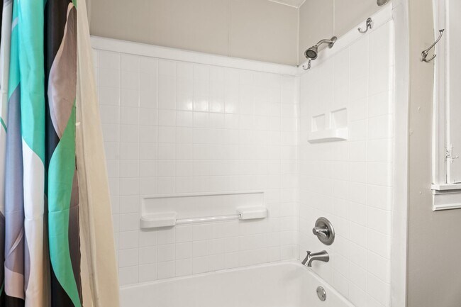 Building Photo - 3132 NW 44th St