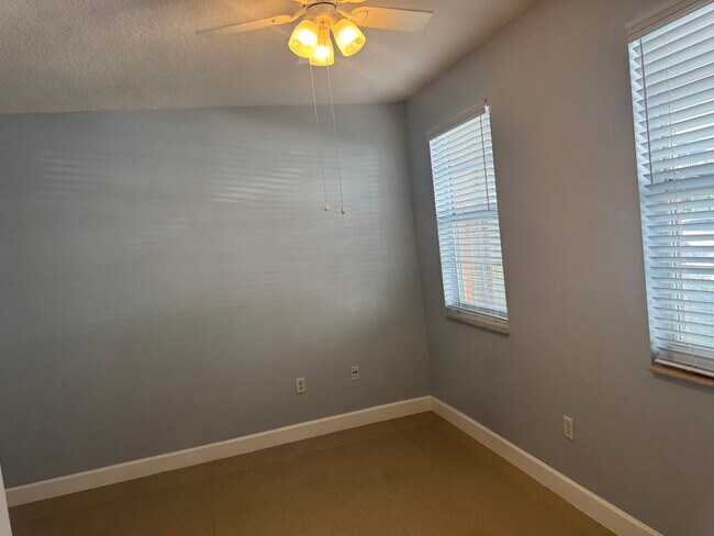 Building Photo - 356 Moorings Dr