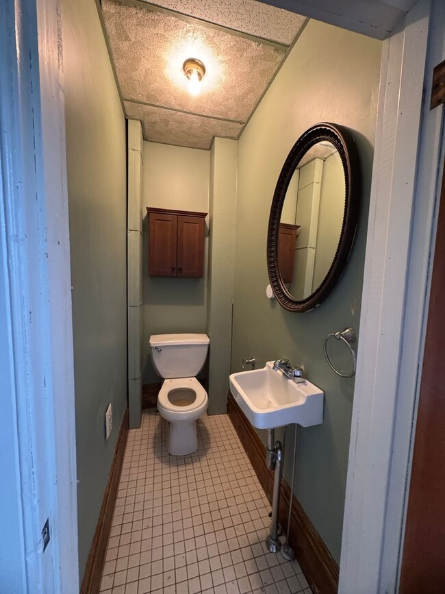 Building Photo - Village of Carthage 3/4 Bedroom / 1.5 Bath...