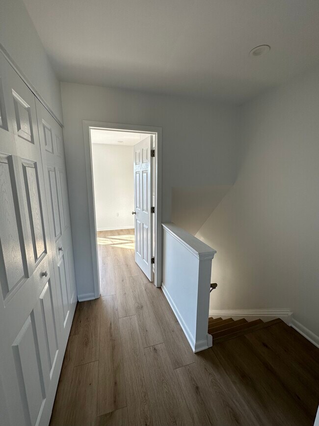 Building Photo - 6655 Musgrave St