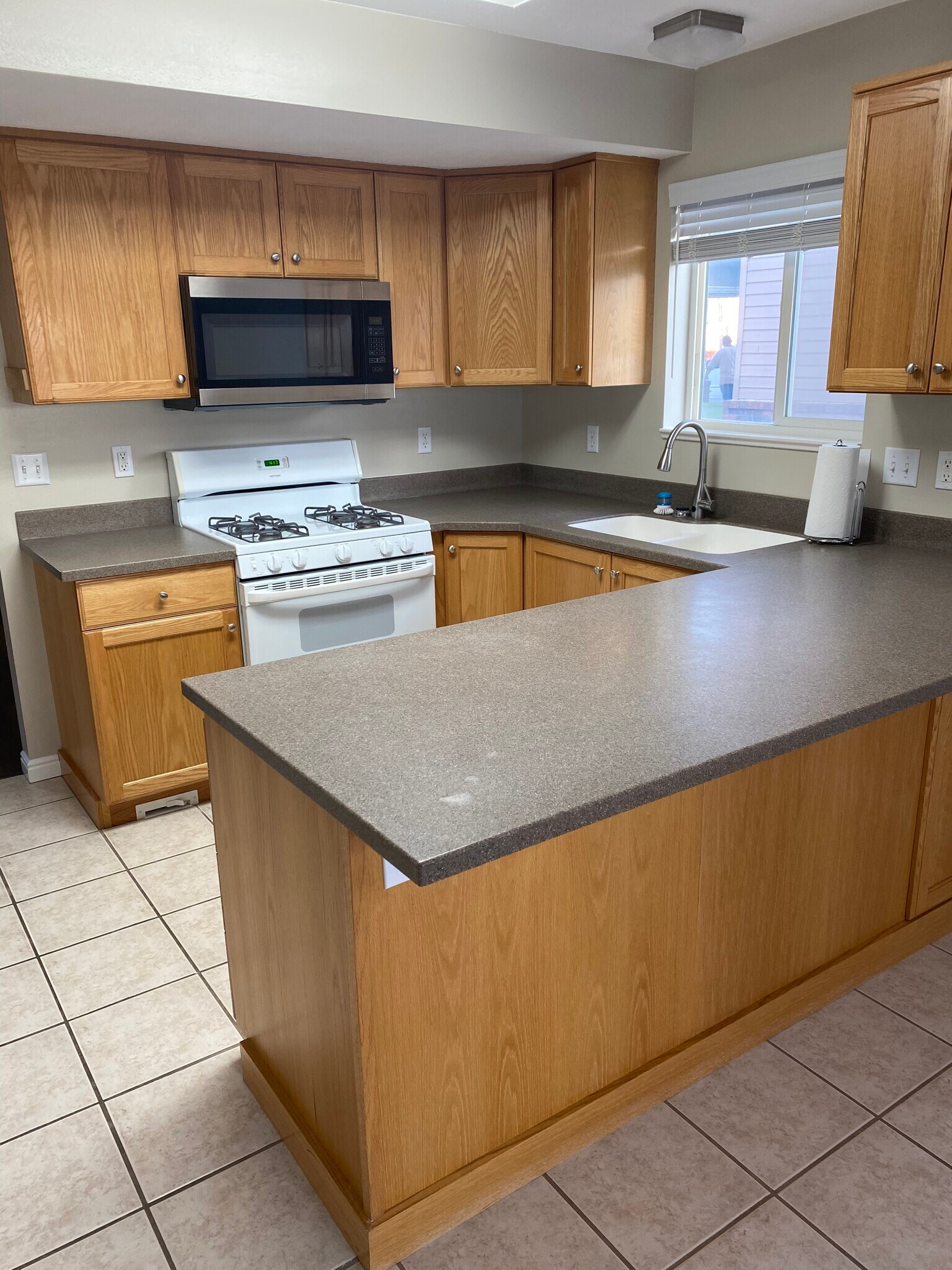 Building Photo - 556 Pheasant Ridge Dr