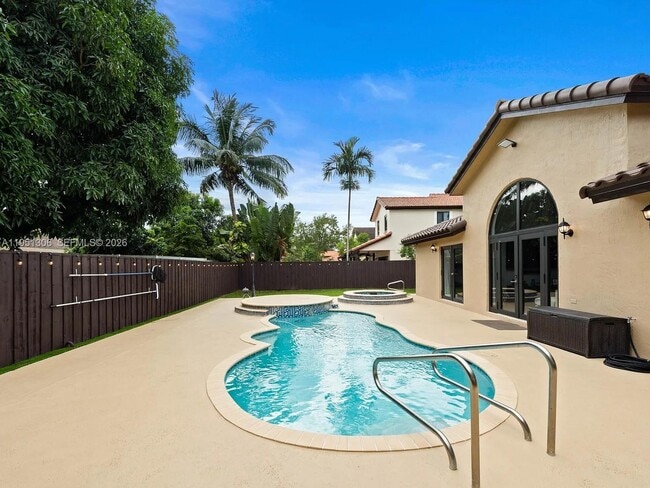 Building Photo - 14801 SW 154th Ct