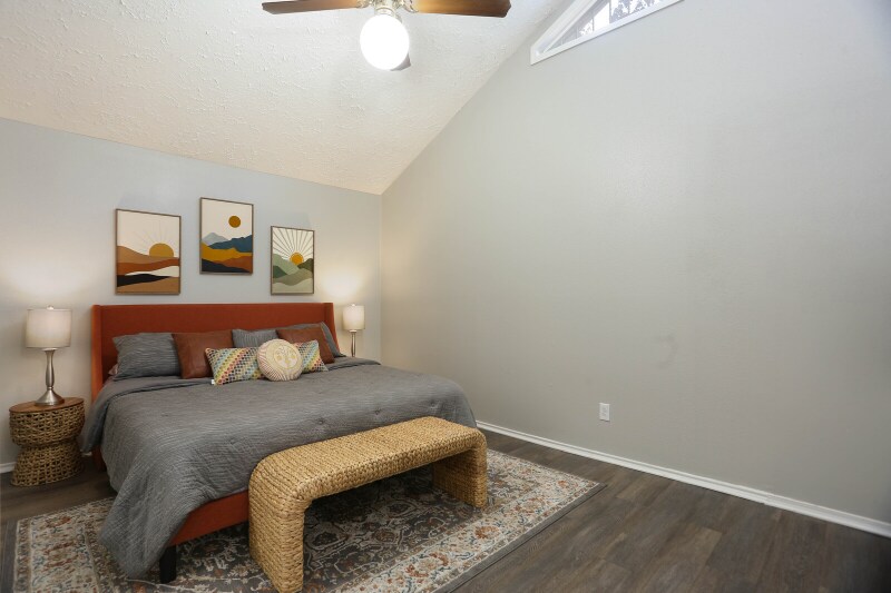 Building Photo - 9011 Welles Way