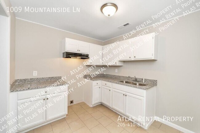 Building Photo - 1009 Mountainside Ln