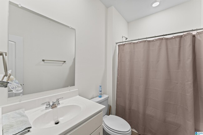 Building Photo - 991 Archers Trail N