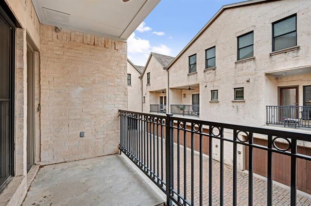 Building Photo - 4153 Hyer St