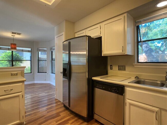 Building Photo - 10420 Bilbrook Pl