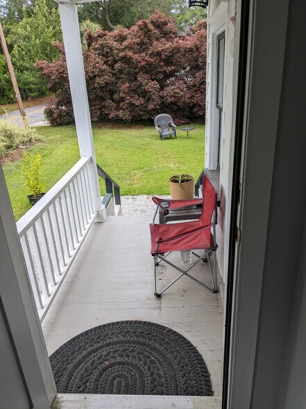 Building Photo - 1215 Prince St