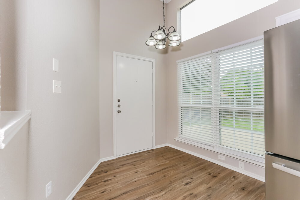 Building Photo - 2618 Butterfield Dr