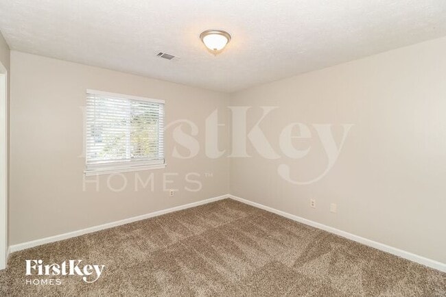 Building Photo - 1252 Sherwood Dr