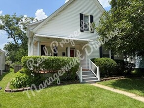 Building Photo - Spacious 3-Bed, 2-Bath Home with Fenced Yard in a Quiet Neighborhood