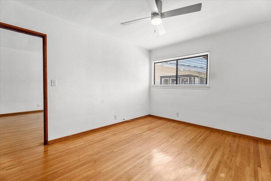Building Photo - 1127 Harrison Ave