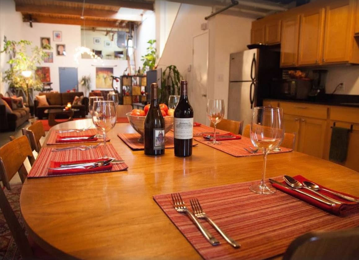 Dining area - 1924 Union St