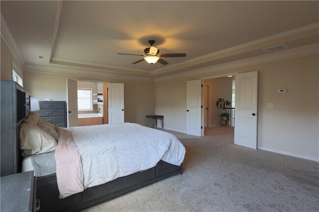 Building Photo - 3125 Pleasant Valley Trail