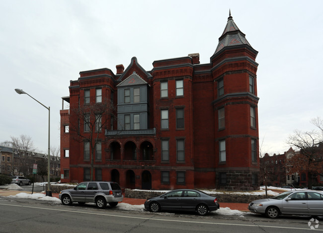 Building Photo - Cavendish Condominiums