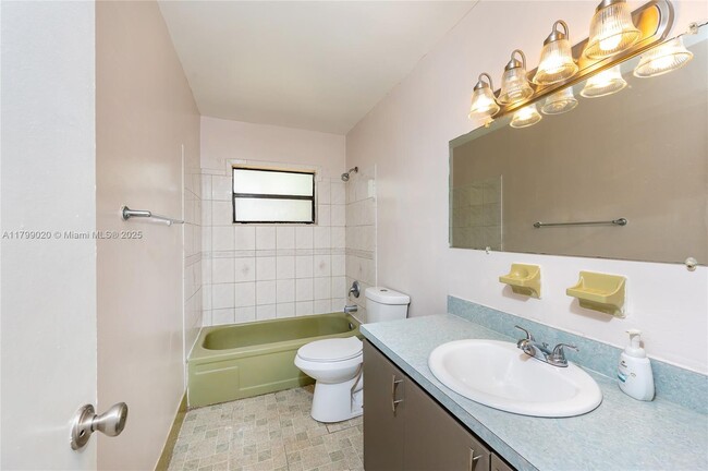 Building Photo - 29413 SW 144th Ct