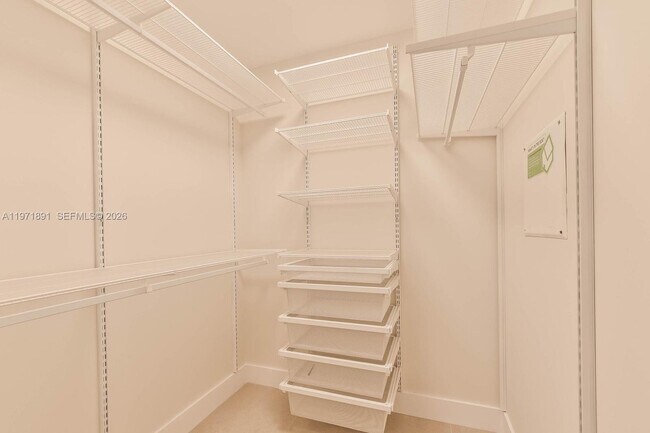 Building Photo - 1050 Brickell Ave