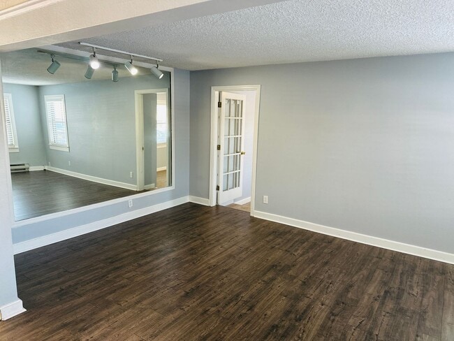 Building Photo - Charming Updated Home Centrally Located