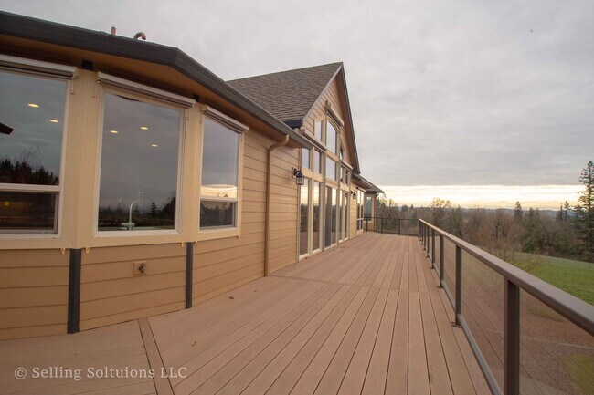 Building Photo - 5010 SE 362nd Ave