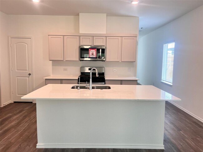 Building Photo - 522 Belle Spgs Ln