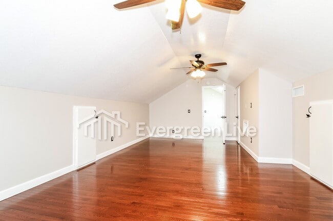 Building Photo - 2020 Sunflower St