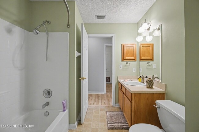 Building Photo - 1290 Ardmore St