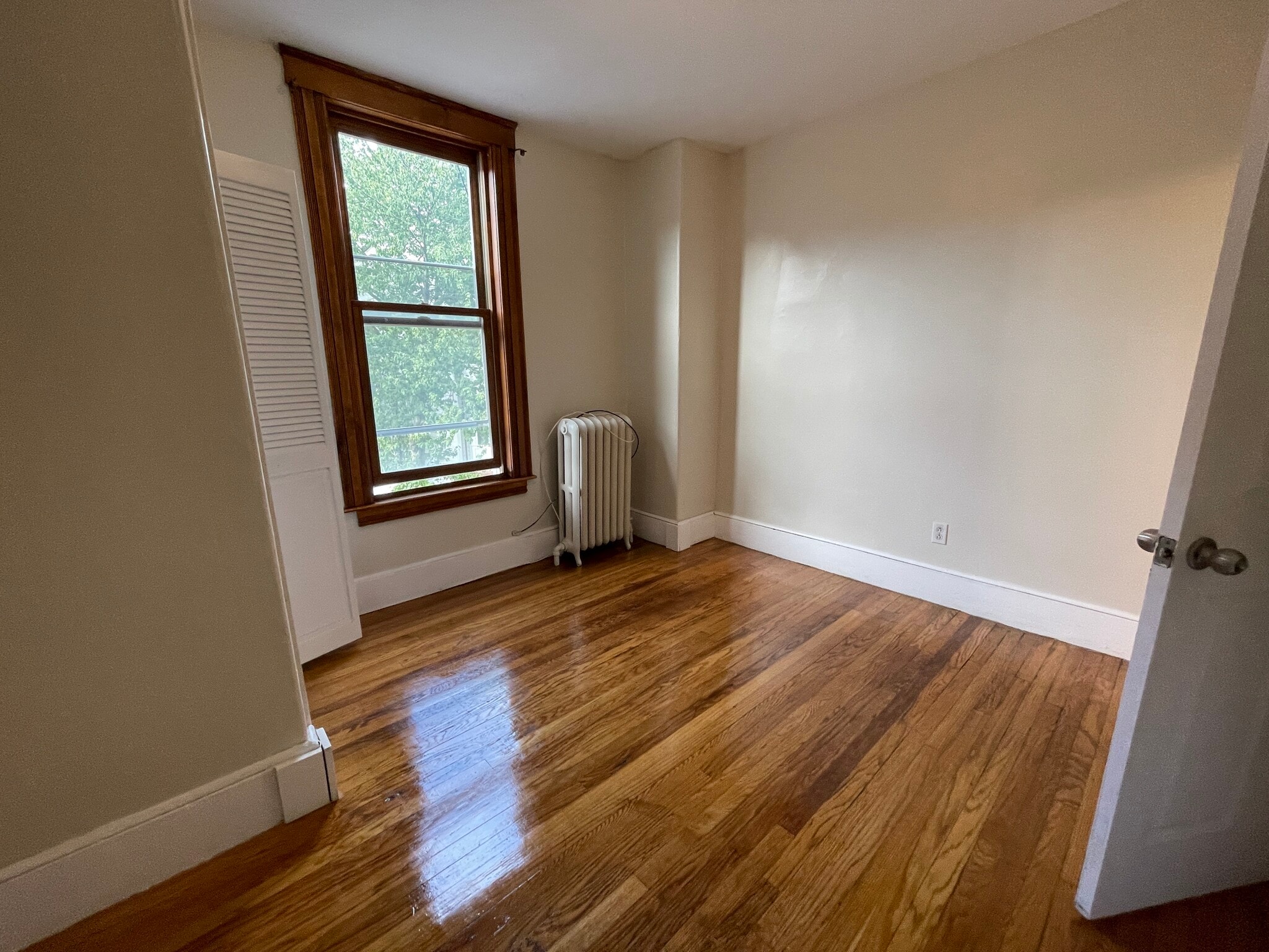 Building Photo - 338 K St